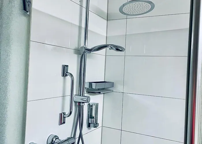 3 - Geraeumige Mit Eigener Kueche, Bad Und Gartenblick Salzgitter